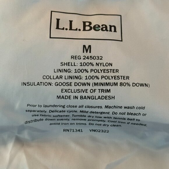 LL Bean Ws down vest, medium, navy, great condition - Picture 7 of 10